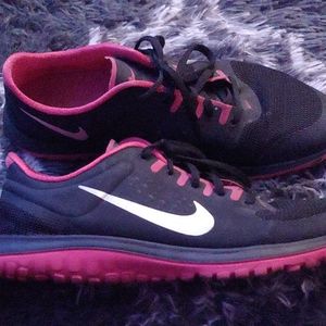 Women's Nike Gym Shoes